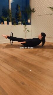 If we don’t answer… we’re probably in the middle of a hundred pulses. Priorities.

#pilatestok #pilateslovers #wellnessstudio #mindfulmovement #Healthletica