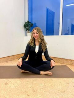 🏵️ Meet Rebecca 🏵️

🎓 Classes & Certifications
Rebecca teaches Hot Relaxation Stretch at Healthletica and holds a 250-hour Yoga Teacher Training certification.

✨ Her Journey
Rebecca's love for yoga began at just 6 years old. Although yoga had always been a part of her life, her personal mental health journey brought her back to it in a much deeper and more meaningful way. That experience inspired her to pursue teaching and share the benefits of yoga with others.

🧘🏼‍♀️ Her Teaching Style in 3 Words
Hands-on • Intentional • Spiritual

🫶🏼 How she hopes you'll feel after class
Rebecca hopes you leave class feeling mentally and physically better overall - more grounded, relaxed, and restored.

💞 What she loves most about teaching at Healthletica
Rebecca has been part of the Healthletica community since she was 16 years old, so being able to now teach in a place that has meant so much to her is incredibly special.

We're so grateful to have Rebecca join our team. 💚